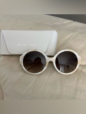 Michael Kors White Tortoiseshell Round Sunglasses with Brown Gradient Lenses
